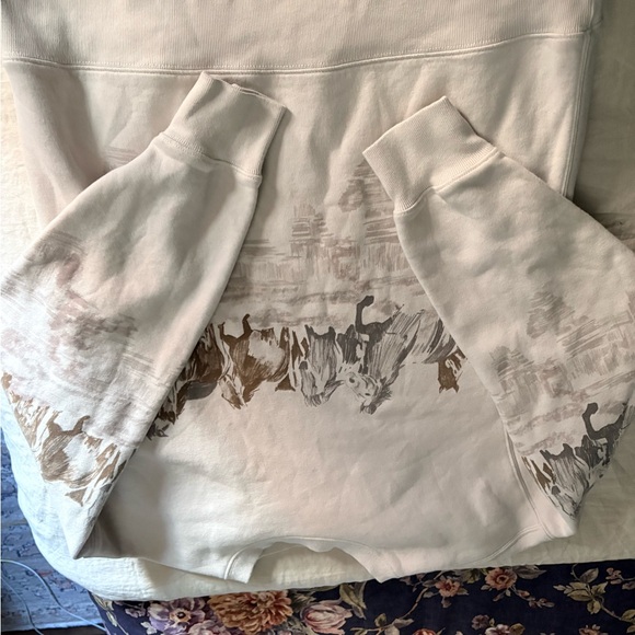 Abercrombie & Fitch Horses Graphic Oversized Sunday Crew - Picture 2 of 5